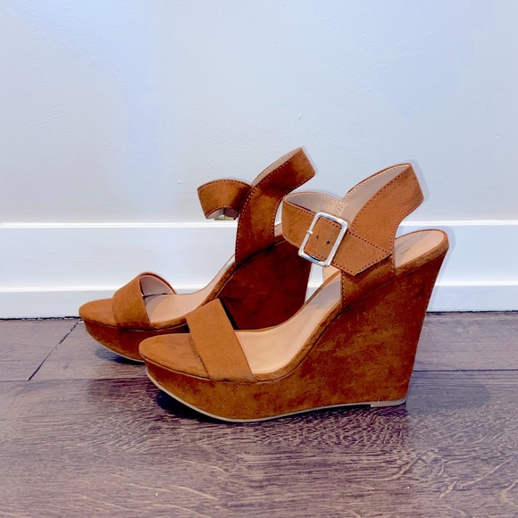 Good Condition - Mix No. 6 Suede Camel/Tan Wedges - Size 7.5 - Picture 5 of 7